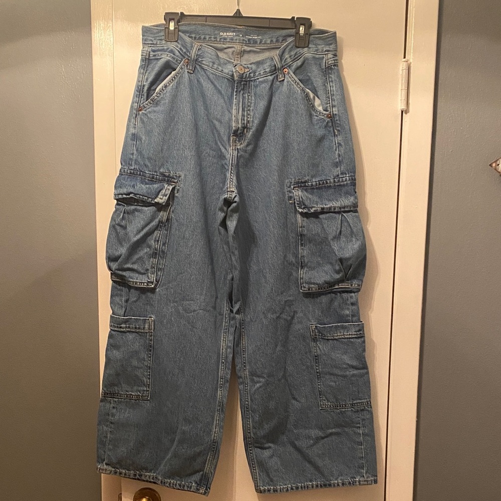Old Navy Light Blue High-Rise Baggy Wide Leg Jeans for Women Size 12. No stretch